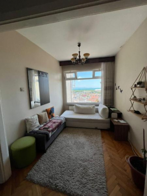 DENİZ MANZARALI GENİS KONFORLU DAİRE